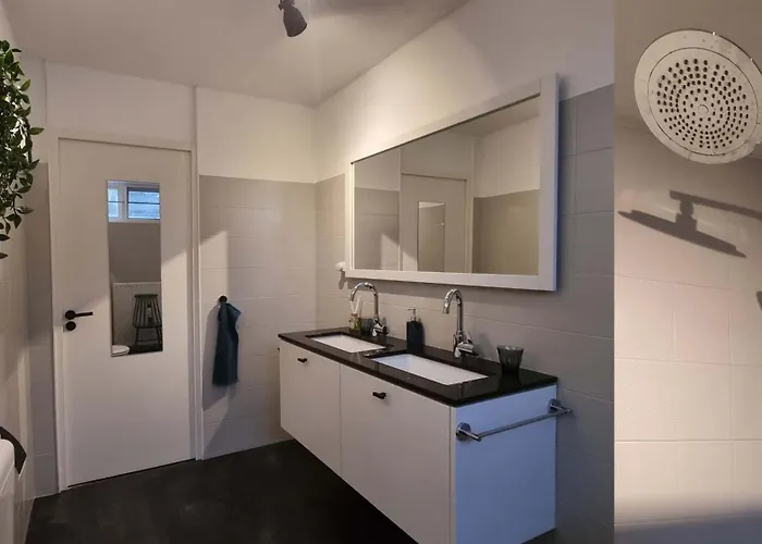 Natuurhuis Boscoso Met Openhaard En Elektr.fietsen Сasa de vacaciones